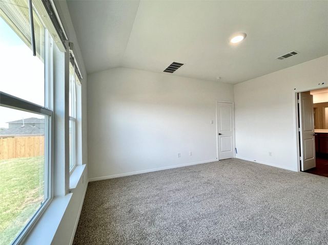590 Gladiola LOOP, Kyle, TX 78640