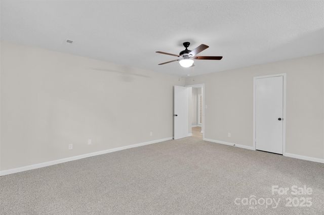 232 Vista Grande Circle, Charlotte, NC 28226
