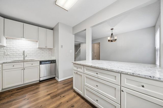 8249 Big Horn Court, Powell, OH 43065