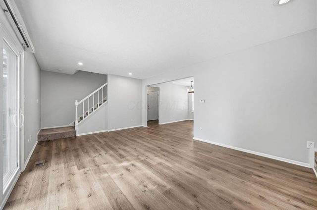 8249 Big Horn Court, Powell, OH 43065