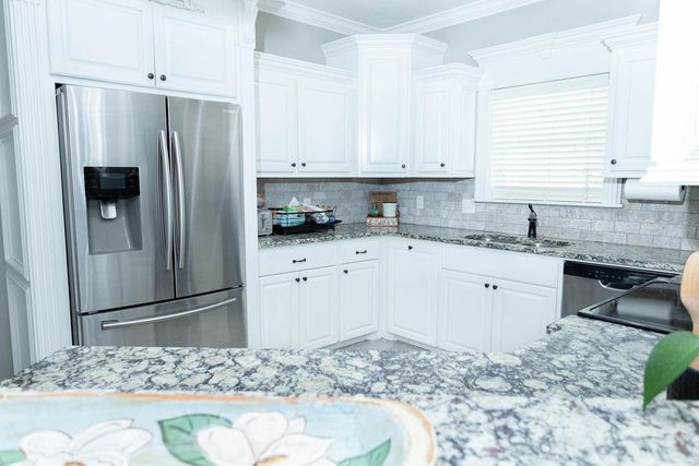 410 Sixth Street, Iowa, LA 70647