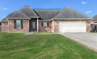 410 Sixth Street, Iowa, LA 70647