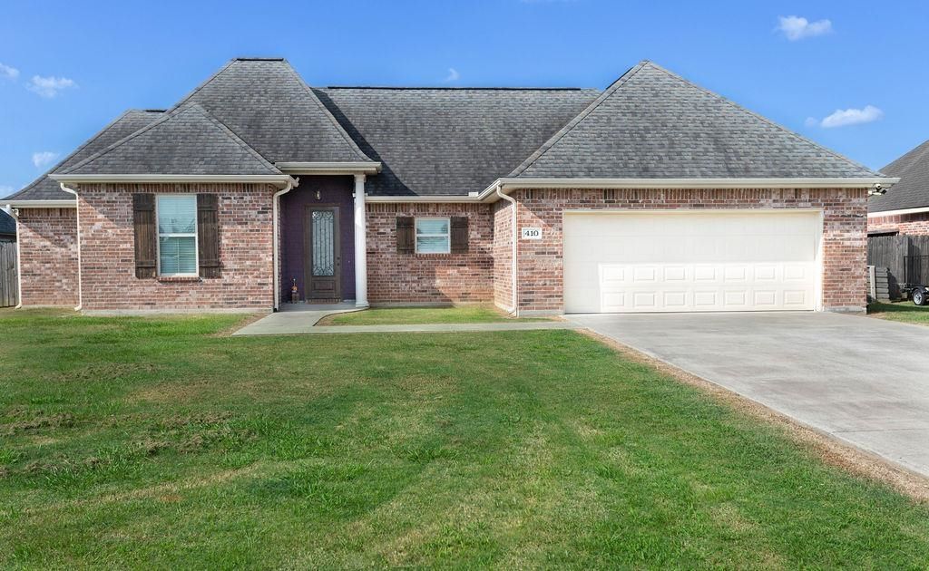 410 Sixth Street, Iowa, LA 70647