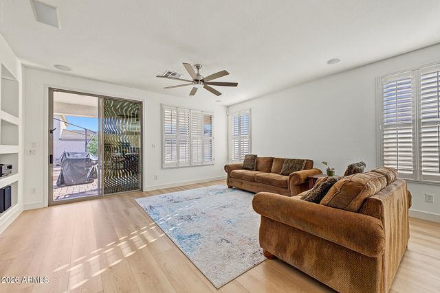 3331 E HORSESHOE Drive, Chandler, AZ 85249