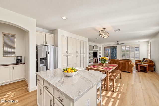 3331 E HORSESHOE Drive, Chandler, AZ 85249
