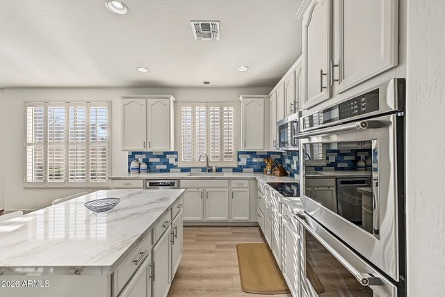 3331 E HORSESHOE Drive, Chandler, AZ 85249
