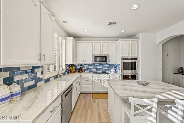 3331 E HORSESHOE Drive, Chandler, AZ 85249