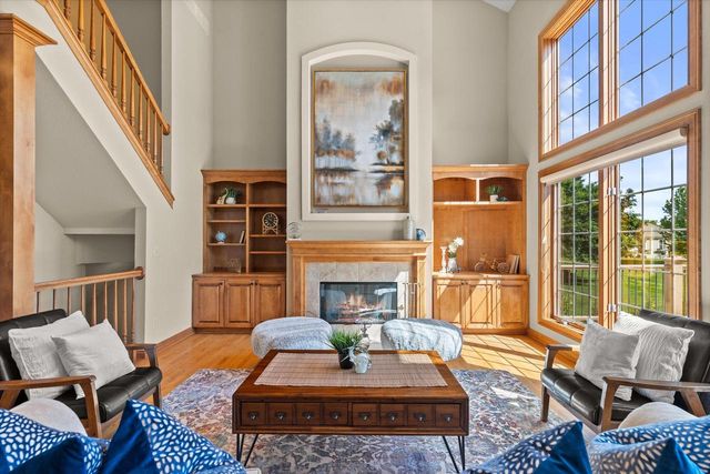 W218N5466 Taylors Woods DRIVE, Menomonee Falls, WI 53051