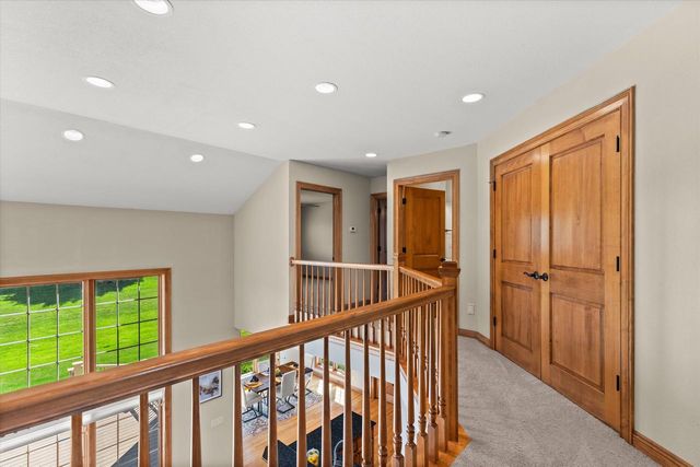 W218N5466 Taylors Woods DRIVE, Menomonee Falls, WI 53051
