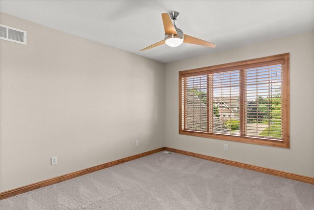W218N5466 Taylors Woods DRIVE, Menomonee Falls, WI 53051