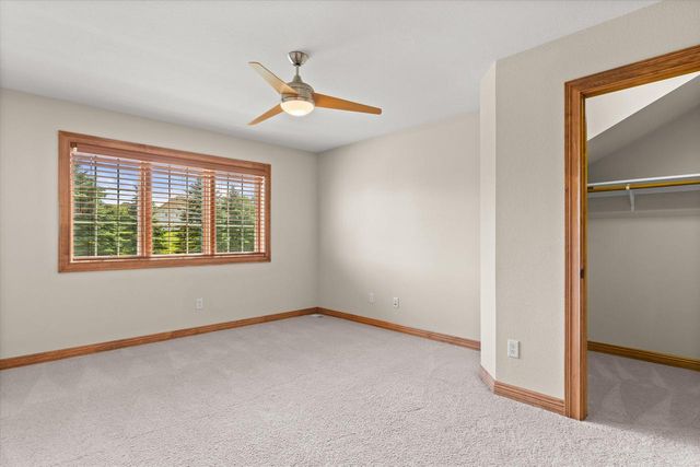 W218N5466 Taylors Woods DRIVE, Menomonee Falls, WI 53051