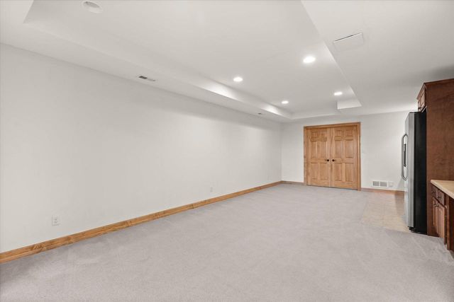 W218N5466 Taylors Woods DRIVE, Menomonee Falls, WI 53051