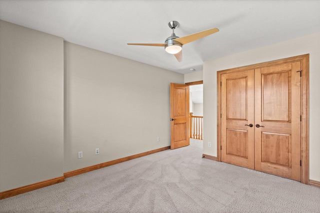 W218N5466 Taylors Woods DRIVE, Menomonee Falls, WI 53051