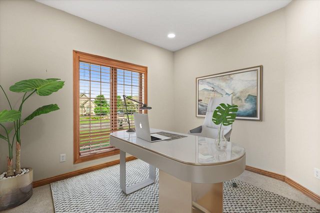 W218N5466 Taylors Woods DRIVE, Menomonee Falls, WI 53051