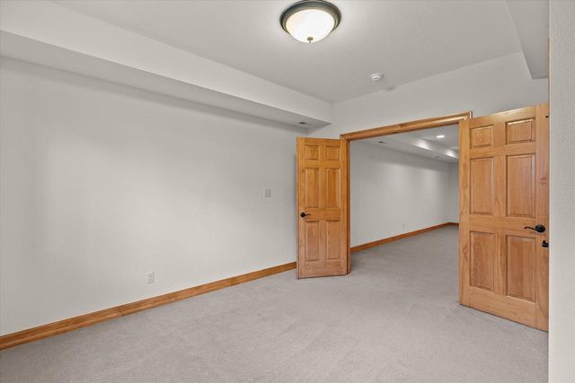 W218N5466 Taylors Woods DRIVE, Menomonee Falls, WI 53051