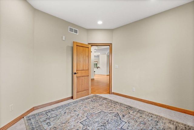W218N5466 Taylors Woods DRIVE, Menomonee Falls, WI 53051