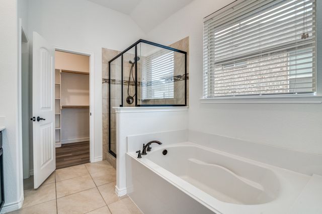 3502 Thunder Drive, Sachse, TX 75048