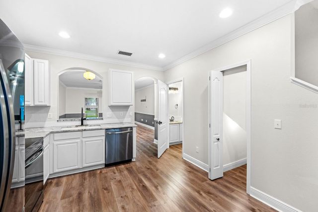 15836 FISHHAWK FALLS DRIVE, Lithia, FL 33547