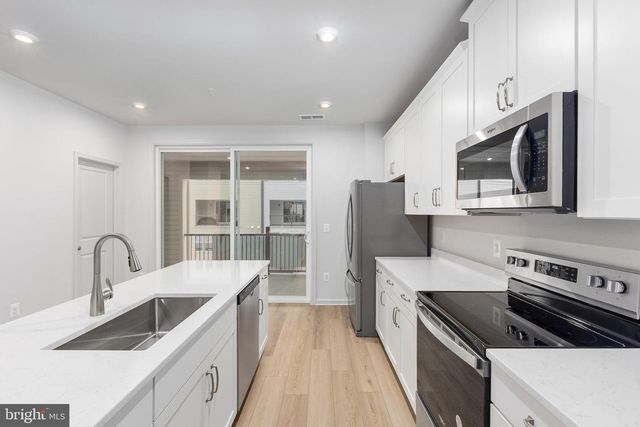 2538 NEABSCO COMMON PL, Woodbridge, VA 22191