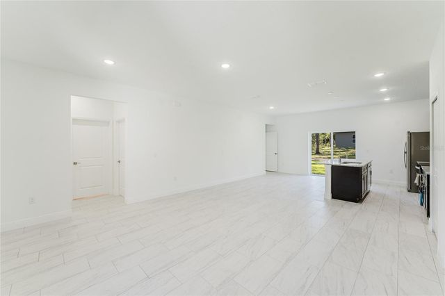 627 W GLENHAVEN DRIVE, Citrus Springs, FL 34434