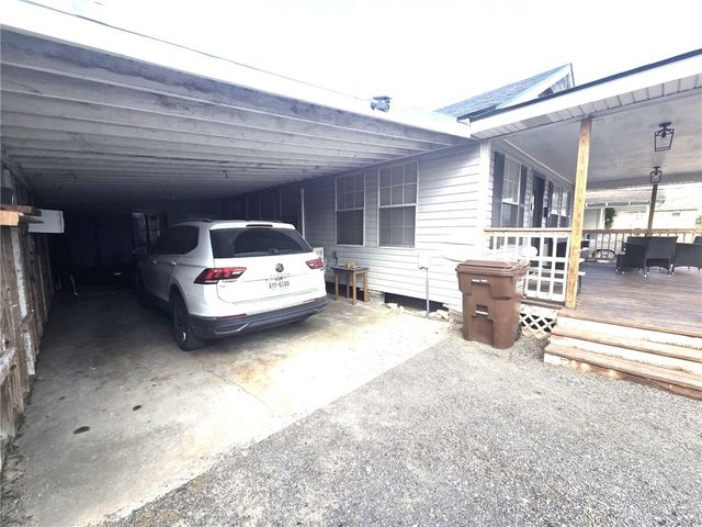 720 W Avenue H Ave, Kingsville, TX 78363