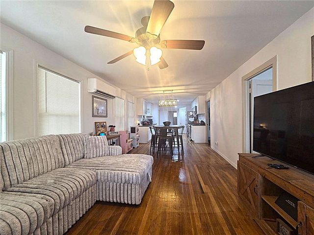 720 W Avenue H Ave, Kingsville, TX 78363