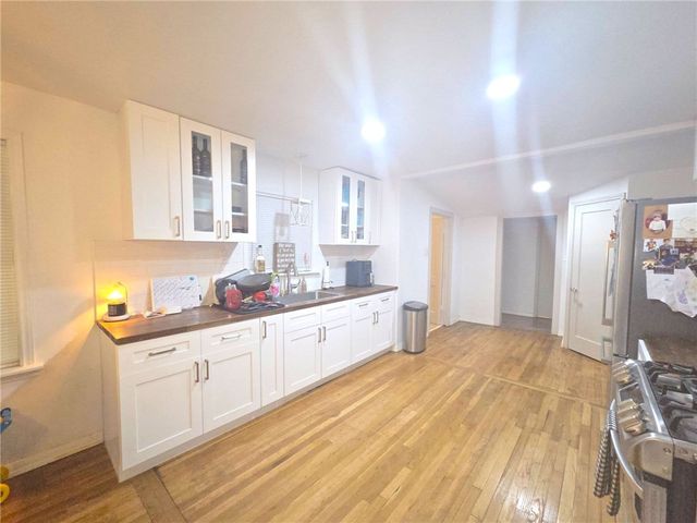 720 W Avenue H Ave, Kingsville, TX 78363