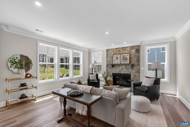 1198 SABLEWOOD DR, Charlottesville, VA 22911