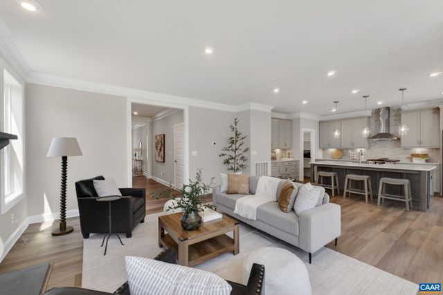 1198 SABLEWOOD DR, Charlottesville, VA 22911