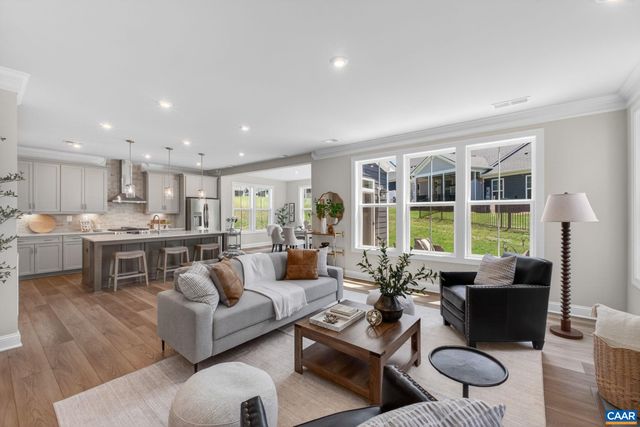 1198 SABLEWOOD DR, Charlottesville, VA 22911