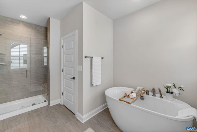 1198 SABLEWOOD DR, Charlottesville, VA 22911