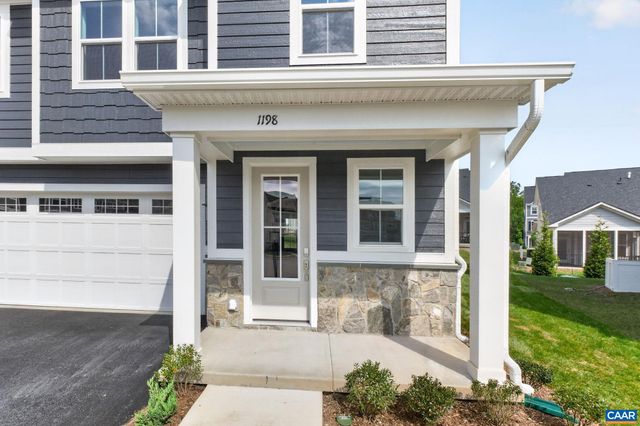 1198 SABLEWOOD DR, Charlottesville, VA 22911
