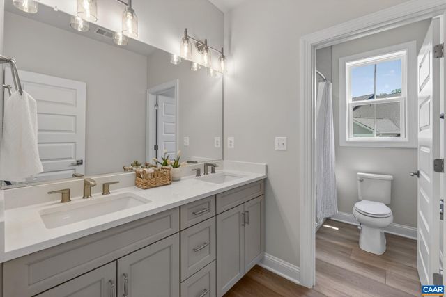 1198 SABLEWOOD DR, Charlottesville, VA 22911