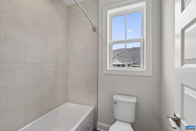 1198 SABLEWOOD DR, Charlottesville, VA 22911