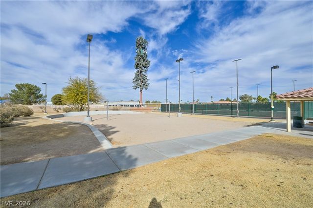 592 Macbrey Drive, Las Vegas, NV 89123