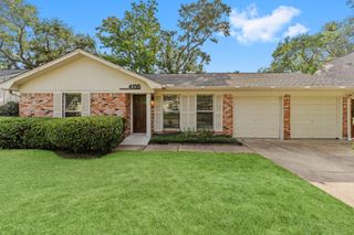 4135 Hill Oak Drive, Houston, TX 77092