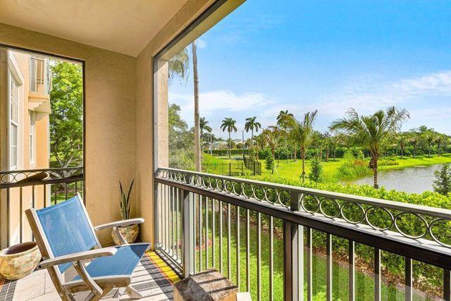 11750 St Andrews Place 202, Wellington, FL 33414