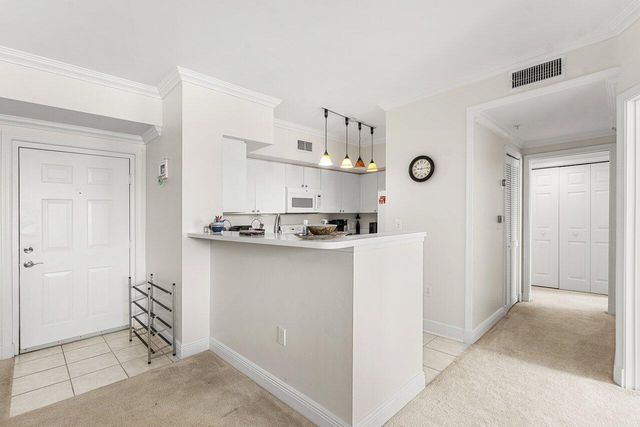 11750 St Andrews Place 202, Wellington, FL 33414