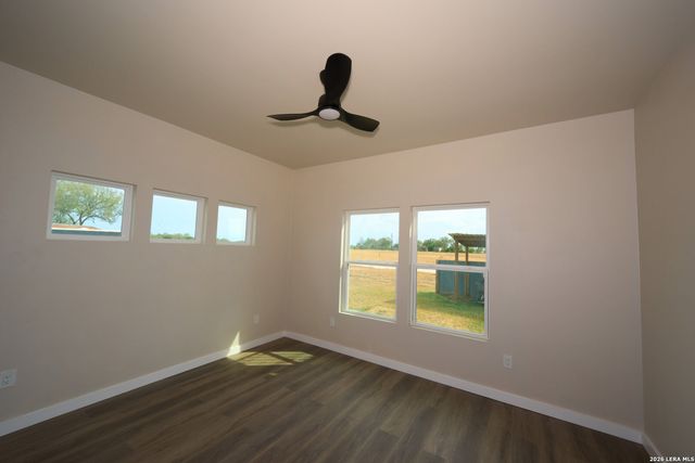 1348 PITTMAN RD, St Hedwig, TX 78152