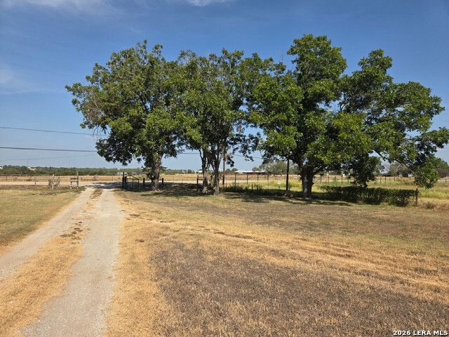 1348 PITTMAN RD, St Hedwig, TX 78152