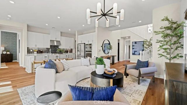 430 Glory Avenue, Rancho Mission Viejo, CA 92694