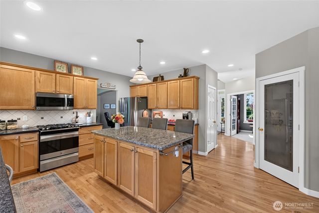 7601 127th Street Ct E, Puyallup, WA 98373