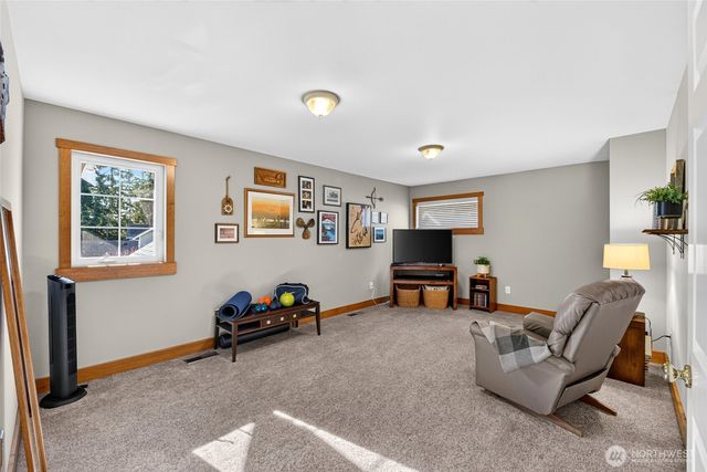 7601 127th Street Ct E, Puyallup, WA 98373