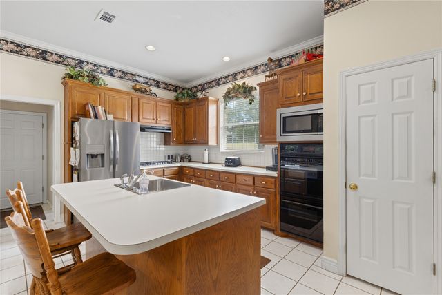 1315 Red Oak Circle, Farmersville, TX 75442