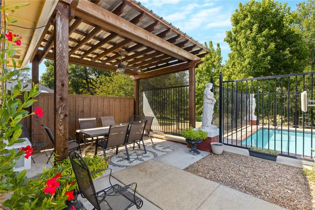 1315 Red Oak Circle, Farmersville, TX 75442