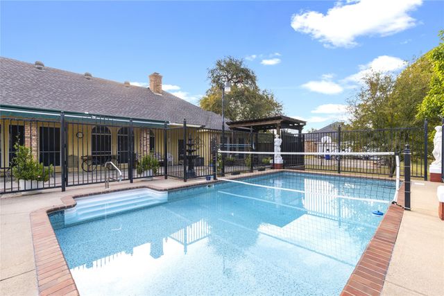 1315 Red Oak Circle, Farmersville, TX 75442