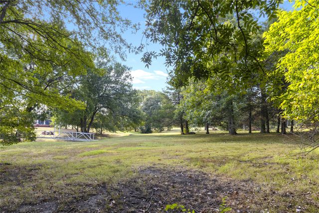 1315 Red Oak Circle, Farmersville, TX 75442