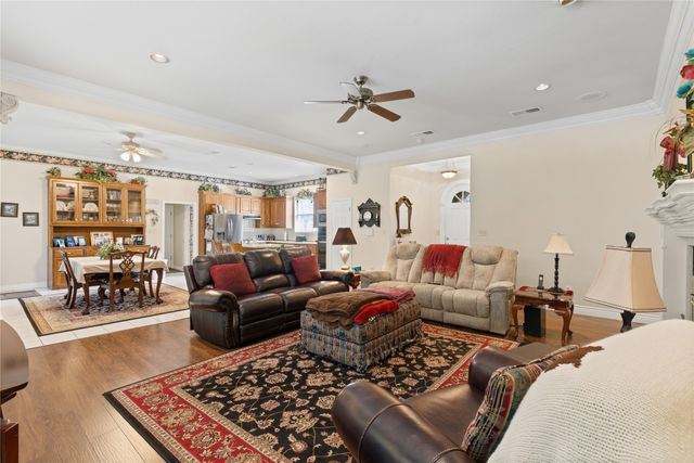 1315 Red Oak Circle, Farmersville, TX 75442