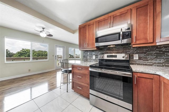 404 Richmond A 404, Deerfield Beach, FL 33442