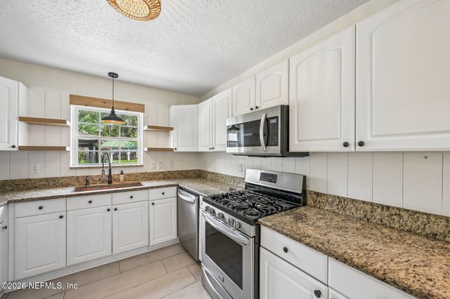 161 SHORT Trail, Green Cove Springs, FL 32043
